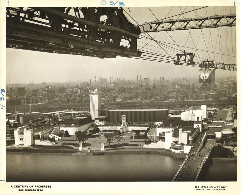 The Skyride view of the main entrance to the Hall of Science. (Image: Kaufmann &amp; Fabry Co., ca. 1933-1934. Century of Progress records, Special Collections, University of Illinois at Chicago Library)