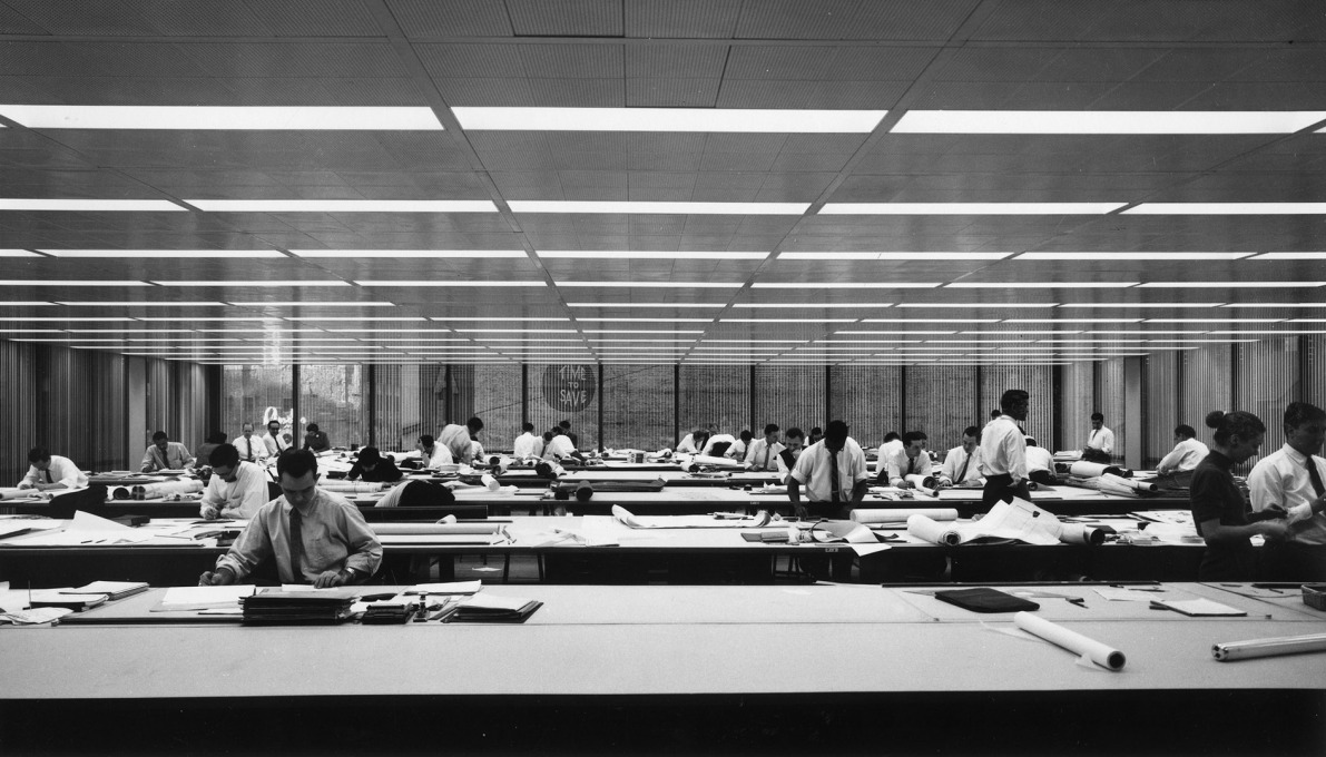 A modern working environment: inside the Inland Steel Building in 1958. (Photo&nbsp;&copy; Ezra Stoller ESTO)