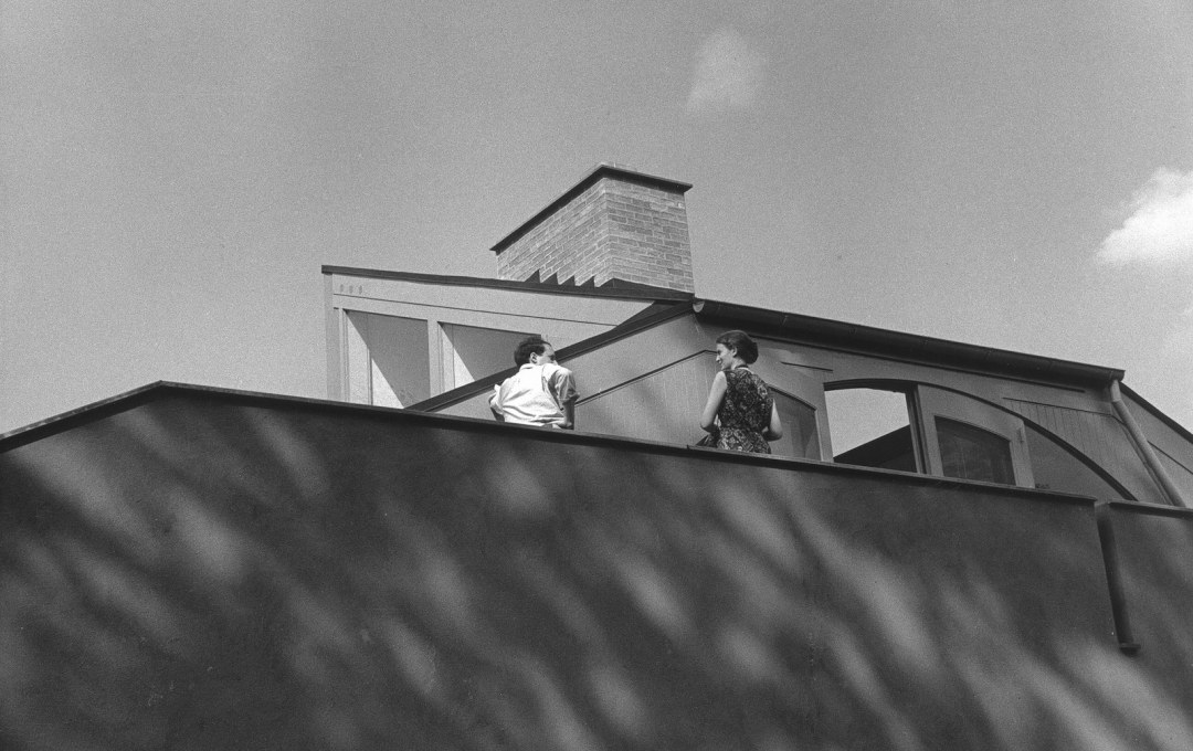 Robert Venturi and Denise Scott Brown on the terrace of the house. They lived 6 months in the upstairs bedroom after their marriage.