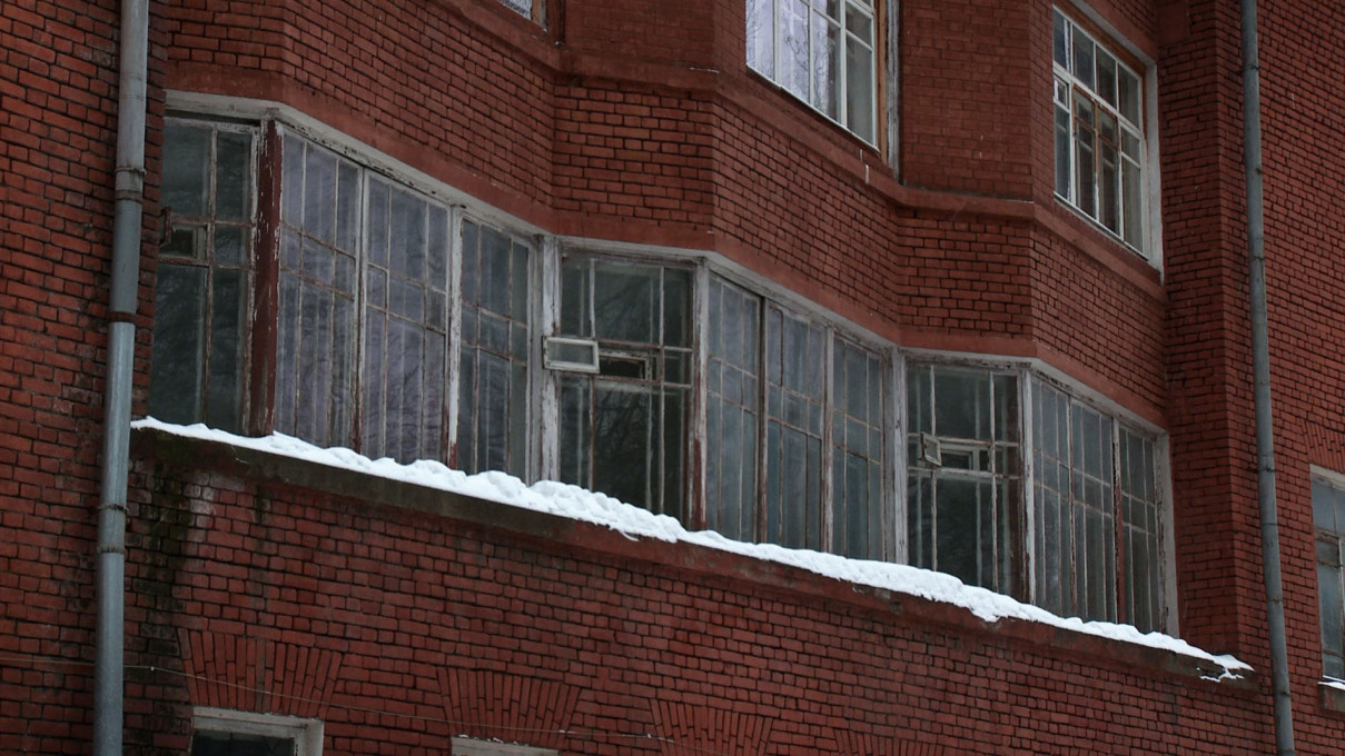 Detail of dormitory building of the agricultural academy K.A. Timirjazeva, designed by Boris Iofan. Film still.