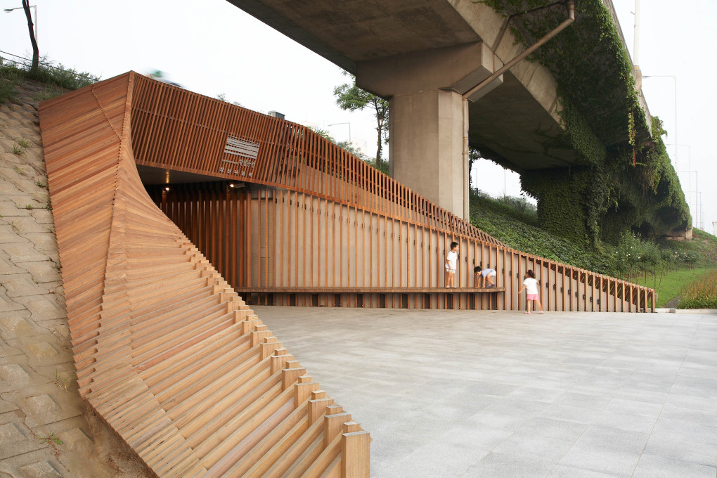 Lokaldesign, Haewon Shin: Hangang Riverbank Underpasses, Seongsan.&nbsp;Seoul, South Korea, 2008&ndash;2009. (Photo:&nbsp;&copy; Park Wan-Soon)