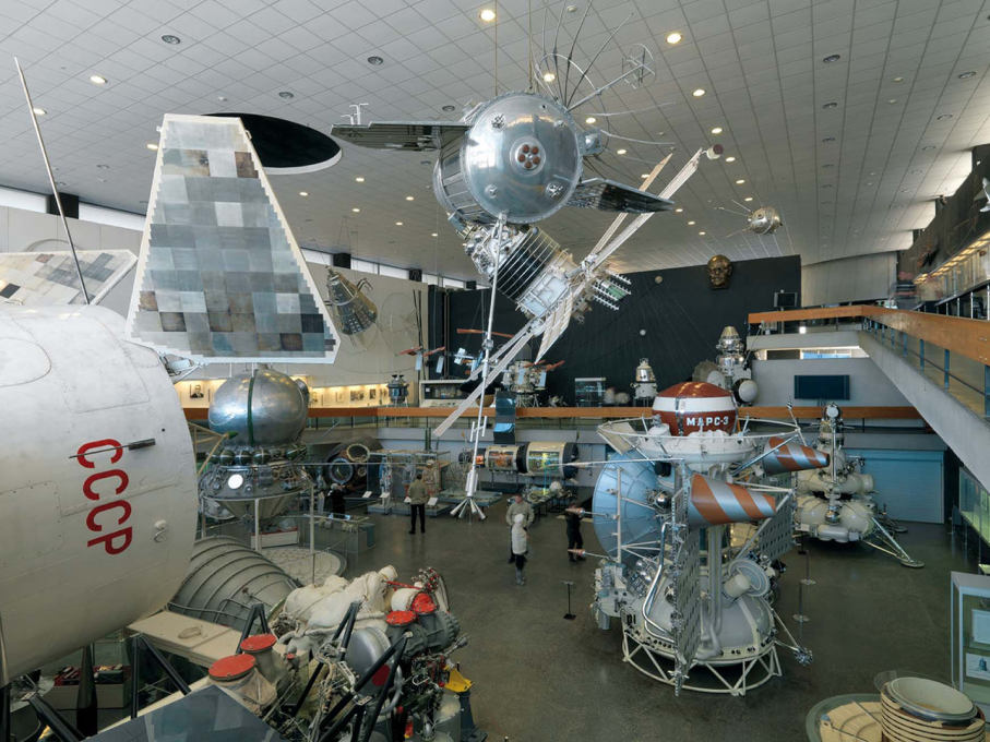 The museum is filled up with all manner of relics of Soviet cosmonautics... (Photo: Philipp Meuser)