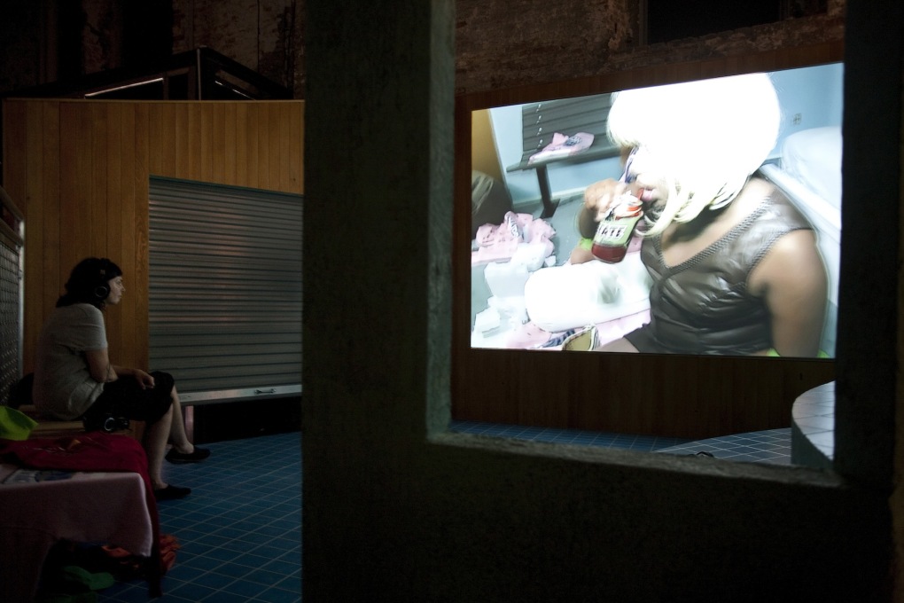 Video installation by Ryan Trecartin, "As-yet untitled," 2013. (Photo: Francesco Galli, Courtesy la Biennale di Venezia)