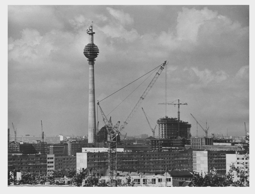 Construction work began 50 years ago today, on August 4th, 1965.&nbsp;(Photo: Karl-Heinz Kraemer &copy; Archive Berlinische Galerie)