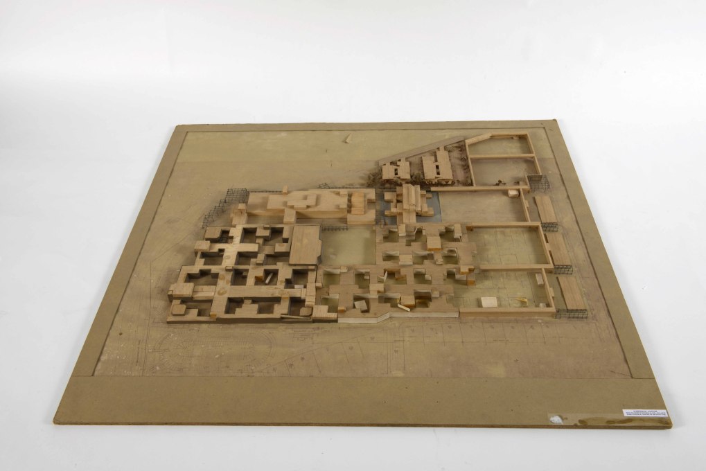 ... resembling old Arabian cities or souks. (Competition model from 1962 by Josic, Candilis, Woods and Schiedhelm, Photo &copy; Archiv der Berlinischen Galerie)