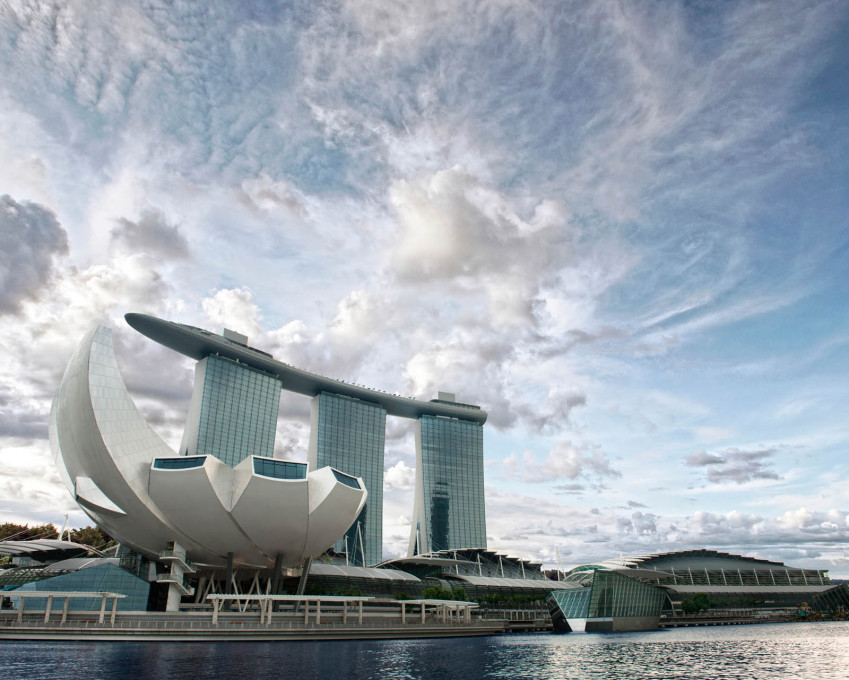 View of the Marina Bay Sands Hotel with the ArtScience Museum in front, also designed by Moshe Safdie. (Photo: MBS Visual Media)