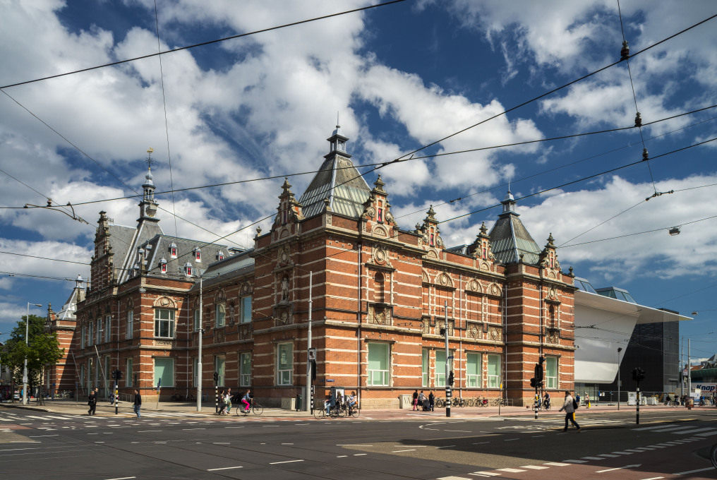 The original Stedelijk, designed in neorenaissance style by A.W. Weissman, opened in 1895. Photo: John Lewis Marshall