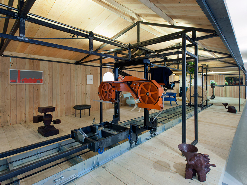 &ldquo;Manufactuur&rdquo; (2013) turned Grimm Gallery into a farmhouse full of machines powered by humans.