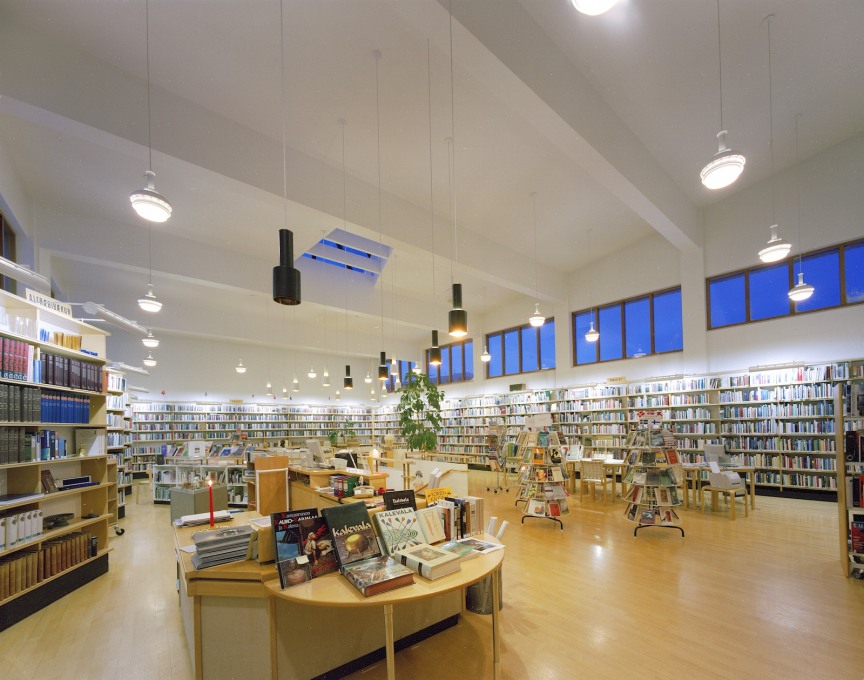 The library contains books, magazines and newspapers from all Nordic countries. (Photo: Gu&eth;mundur Ing&oacute;lfsson)
