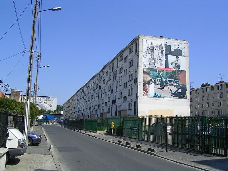 Clichy-sous-Bois, one of the Banlieue in northern Paris, is one of the intended investment sites.