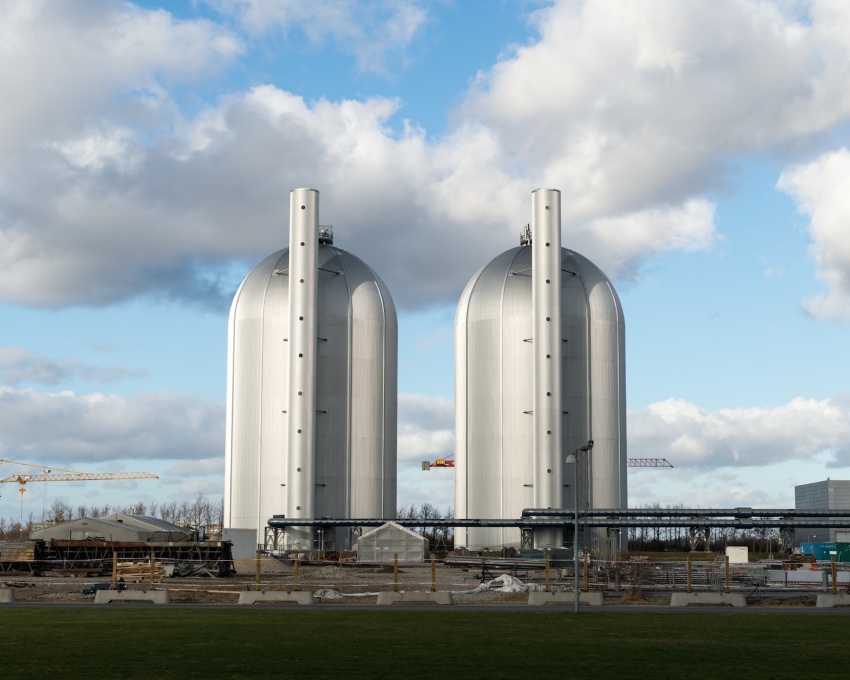 &nbsp;The Aesthetics of Function: Aved&oslash;rev&aelig;rket power station&rsquo;s storage tanks for the district heating of hot water. (All photos &copy;&nbsp;Alastair Philip Wiper)