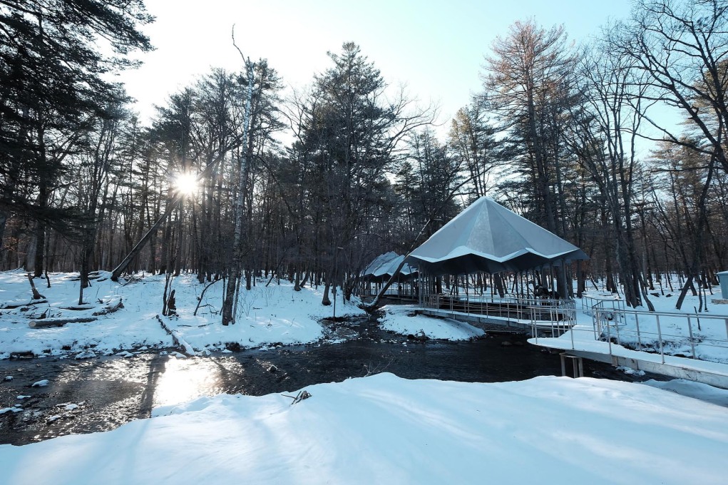A primitive hut. (Photo: Nongfu Spring)