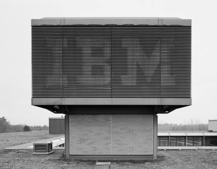 IBM Campus 1972-2009; Stuttgart, Vaihingen; architect Egon Eiermann (Photo: Andreas Gehrke / Drittel Books).