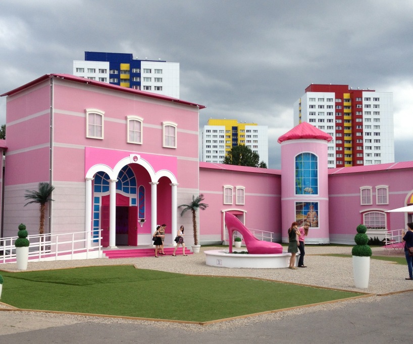 The Barbie Dreamhouse has been installed in Berlin, amid protests and plattenbau. (Photo: Nathalie Janson)