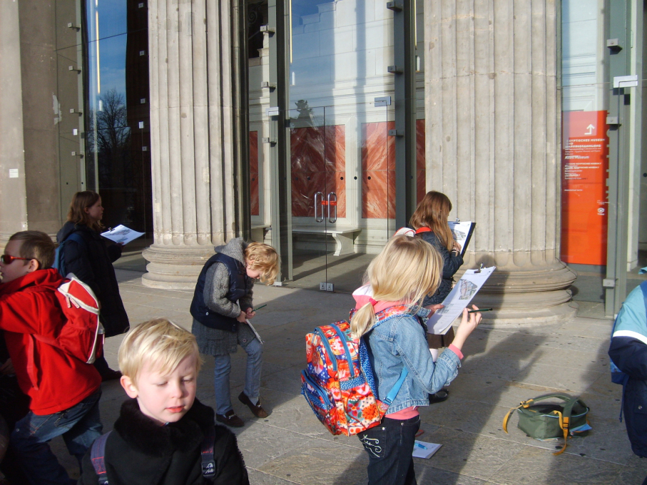 Younger urban enthusiasts also get their chance to participate as&nbsp;Kleine Baumeister facilitiate a number of children's tours through the city centre. (Photo:&nbsp;&copy;&nbsp;Kleine Baumeister)