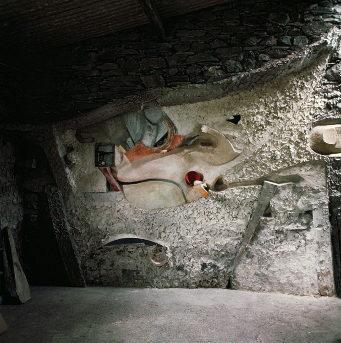 Kurt Schwitters&rsquo; artwork in the Merz Barn when it was in situ. The piece is&nbsp;made from plaster, paint and objects that Schwitters found nearby, including stones, twigs, a metal grill and a tin can.&nbsp;(Photo: Jane Hyslop)
