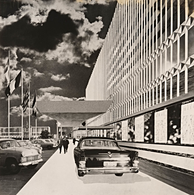 Entrance of the GDR&rsquo;s Ministery for Foreign Affairs as imagined by Urbach (complete with glamerous citizens and cars) with the Staatsratsgeb&auml;ude in the background. The ministery existed for 20 years between 1976-1996. (Repro: Markus Hawlik)&