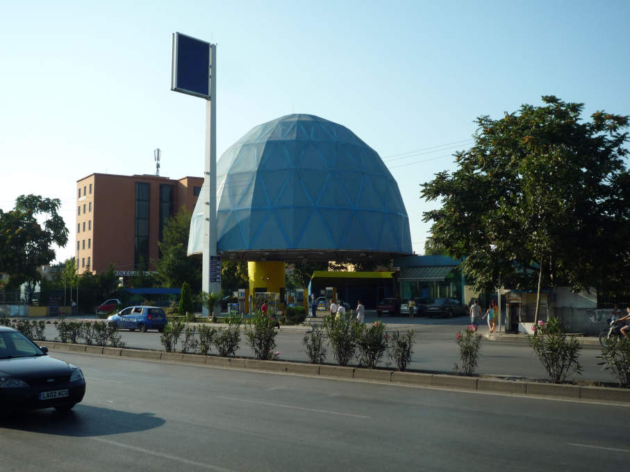 Buckminster Fuller Lives! One of the 51N4E-designed petrol stations in Tirana, which combine bold architectural forms with sensitive urban placemaking. All photos: Andreas Ruby.