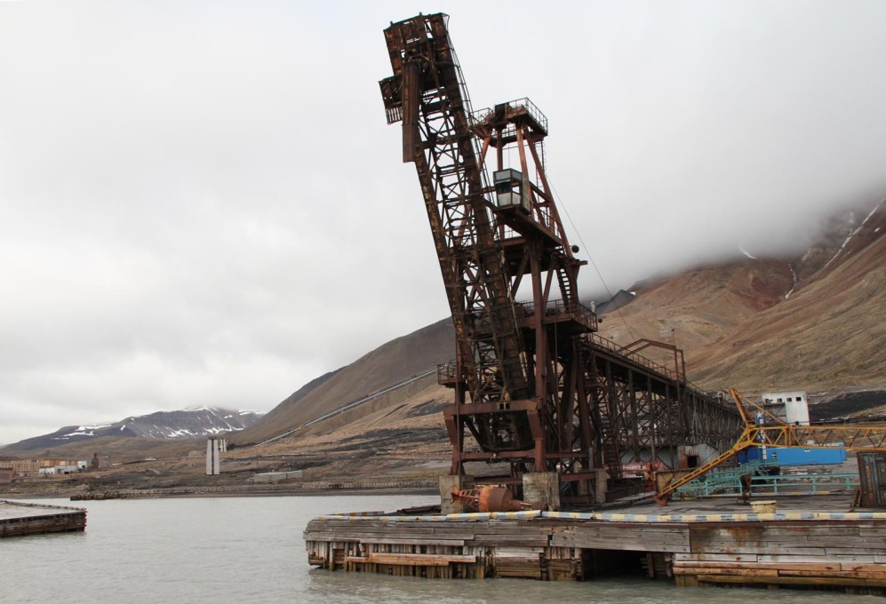 It was the rich coal resources that brought the Russians to the site. (Photo: Erlend Bj&oslash;rtvedt, CC-BY-SA)