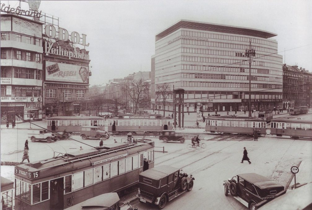 Frantic modernity. Mendelsohn&rsquo;s Columbushaus on Potdamer Platz, Berlin in 1932, a building where his own office was situated. (Photo: Wikipedia commons)