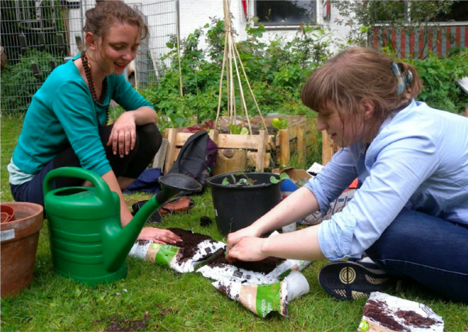 The 2012 Pop-Up Farm held workshops for ultimate urban farming beginners. (Photo: Cities Foundation)