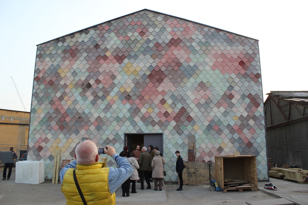 As part of the collaboration, Stille Stra&szlig;e group visit Assemble&rsquo;s Sugarhouse Studios in London.