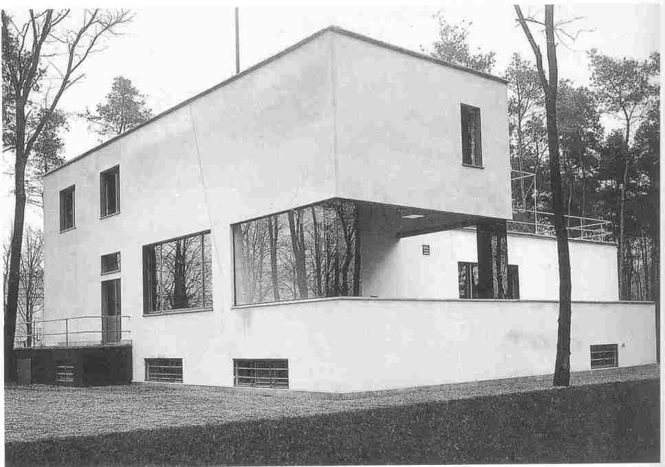 This rather blurry and imprecise photograph, taken by Ise Gropius in 1926, became one of the most iconic images of the House Gropius after the building&rsquo;s destruction in 1945, creating our collective memory of it. (Photo: Ise Gropius)