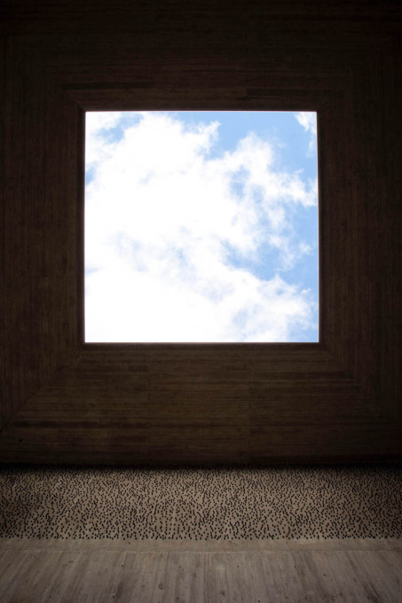 In each square, there is a &ldquo;window to the sky&rdquo; in the roof for contemplating eternity.