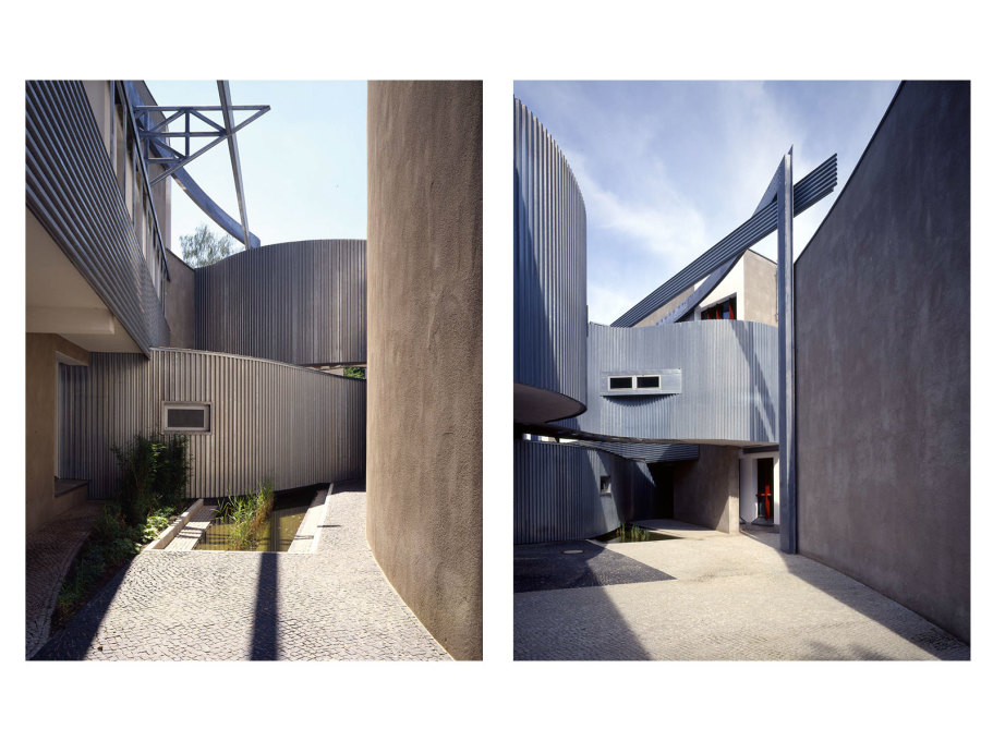 Exterior views; alcoves and courtyards between the triangular wedges that spiral out from the building&rsquo;s core. (Photo by Michael Kr&uuml;ger)
