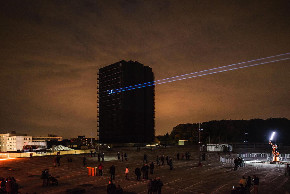... for a laser projection that revealed its inner structure. (Photo: Johannes Marburg)