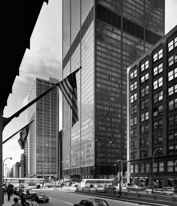 The Sears Tower in 1974 with its immediate surroundings. (Photo&nbsp;&copy; Ezra Stoller ESTO)