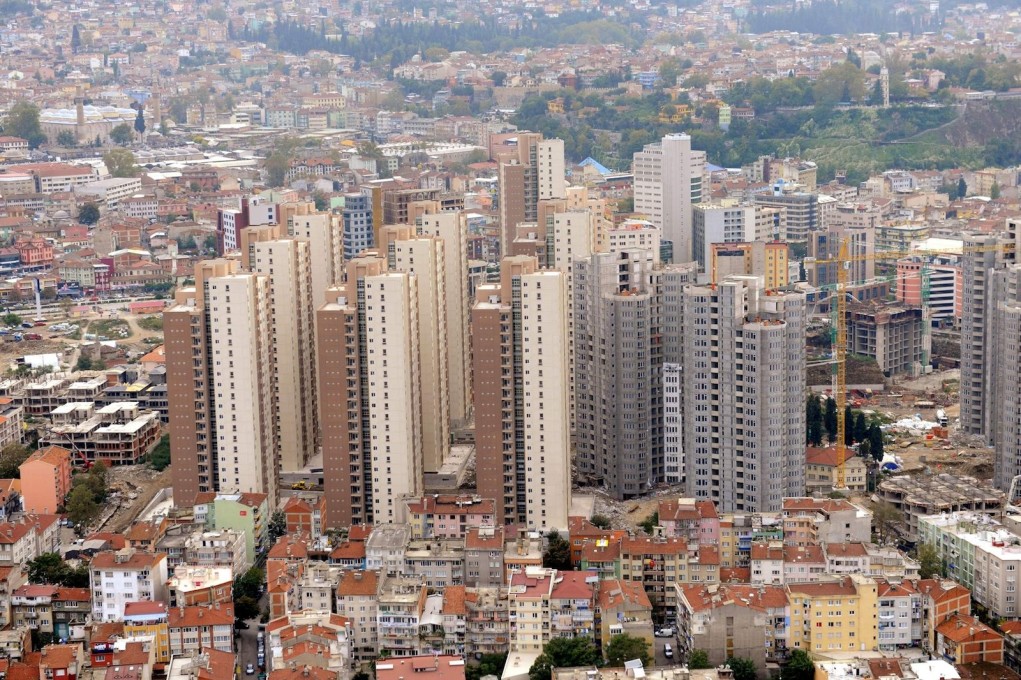 Bursa is a particularly absurd example of the state-run housing initiatives. (Photo:&nbsp;uludagsozluk.com)