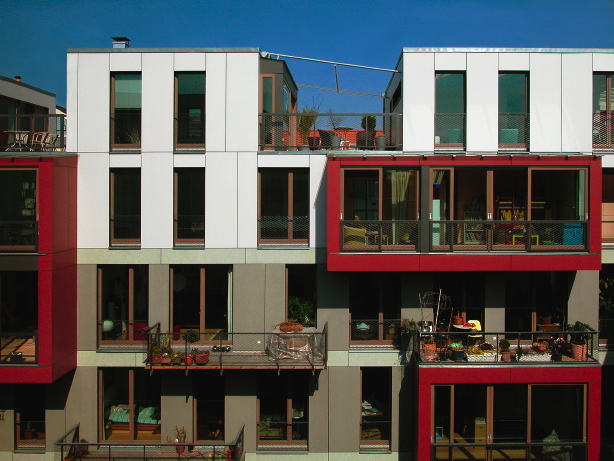Co-op housing project: Wohnetagen Steinstrasse, Berlin-Mitte, 2004. (Photo: carpaneto.sch&ouml;ningh architects)