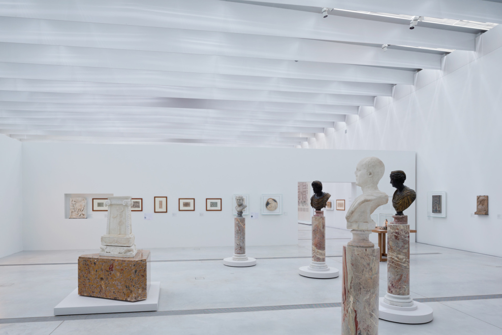 The display traces 2000 years of art history, drawn from the vast Louvre Collections. Photo: Iwan Baan