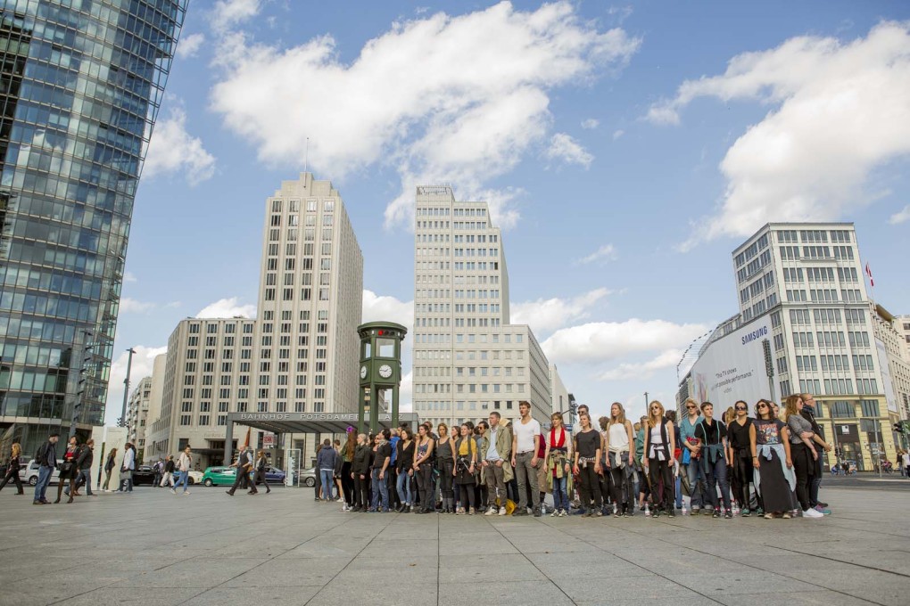 Rebuilding Kaprow with a flashmob on Potsdamer Platz. (Photo: Oana Popa, Berlin Art Week 2015)