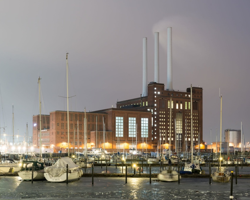 The Svanem&oslash;llv&aelig;rket power station, dating from 1953, as night falls: built at a time when planners clearly thought that such utilitarian buildings should still aspire to beauty and architectural integrity.