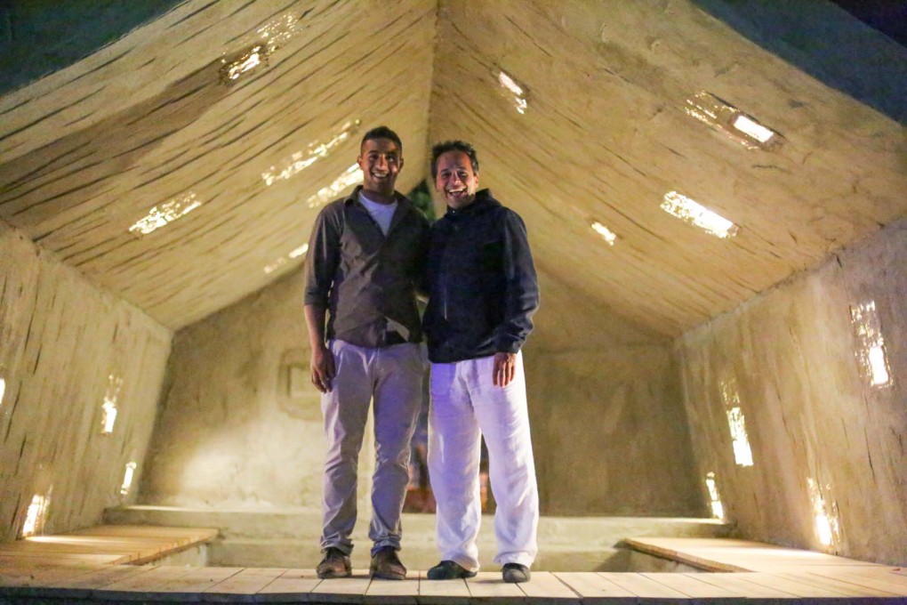 Isshaq Al-Barbary and Alessandro Petti, one of the founders of&nbsp;&ldquo;Campus in Camps&rdquo; in the&nbsp;&ldquo;Concrete Tent&rdquo;. (Photo: Sara Anna/Campus in Camps)
