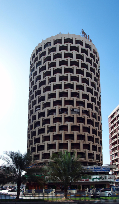 Ibrahimi Building, Abu Dhabi, built in the 1980s. (Photo: Marco Sosa)