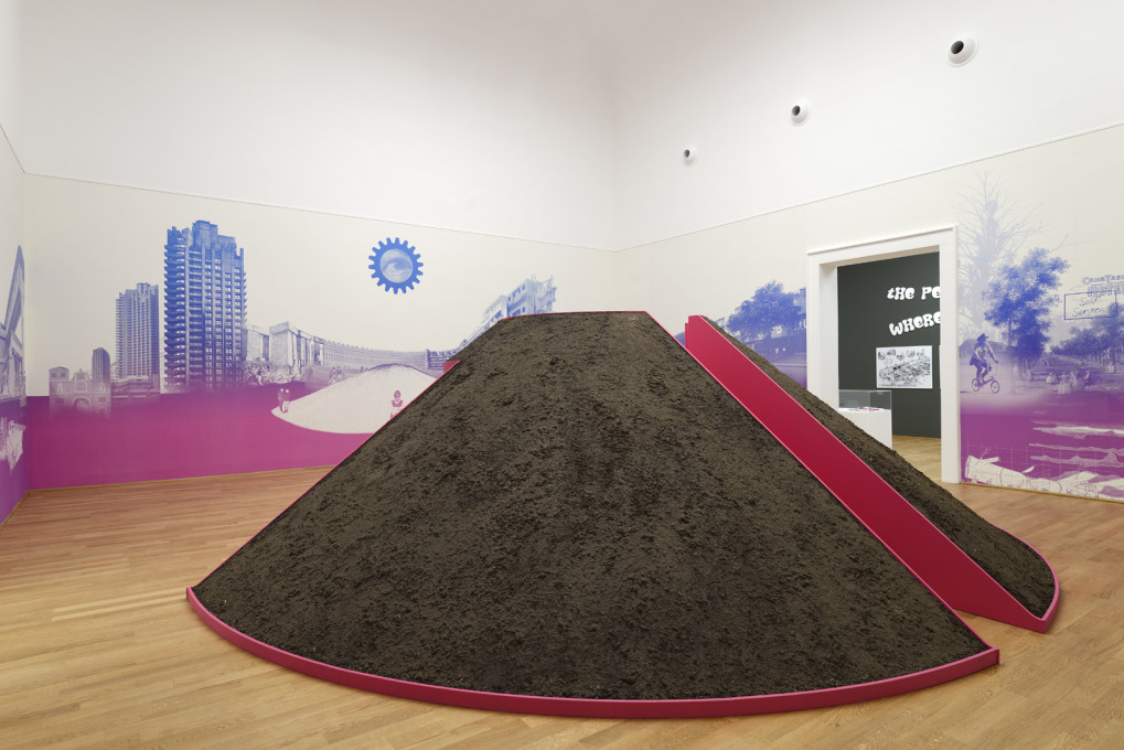 The mound of earth in the entrance gallery was collected from the iconic and soon-to-be-demolished Robin Hood Gardens estate, designed by Alison and Peter Smithson. (Photo: Cristiano Corte / British Council)