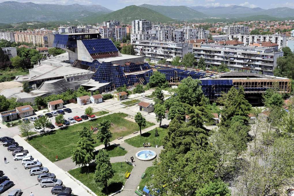 Dom Revolucije dominates the small mountain framed city of Nik&scaron;i?, Montenegro.&nbsp;(Photo &copy; Dimitrije Labudovic)