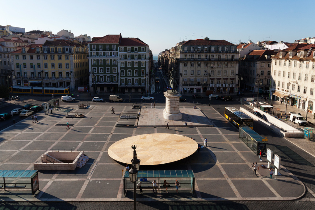And the empty&nbsp;&ldquo;Civic Stage&rdquo; stage in the Pra&ccedil;a da Figueira, part of&nbsp;the &ldquo;New Publics&rdquo; programme, waiting for a performance or two, a bit of socially engaged practice ...and an audience. (Photo: Catarina Botelho)