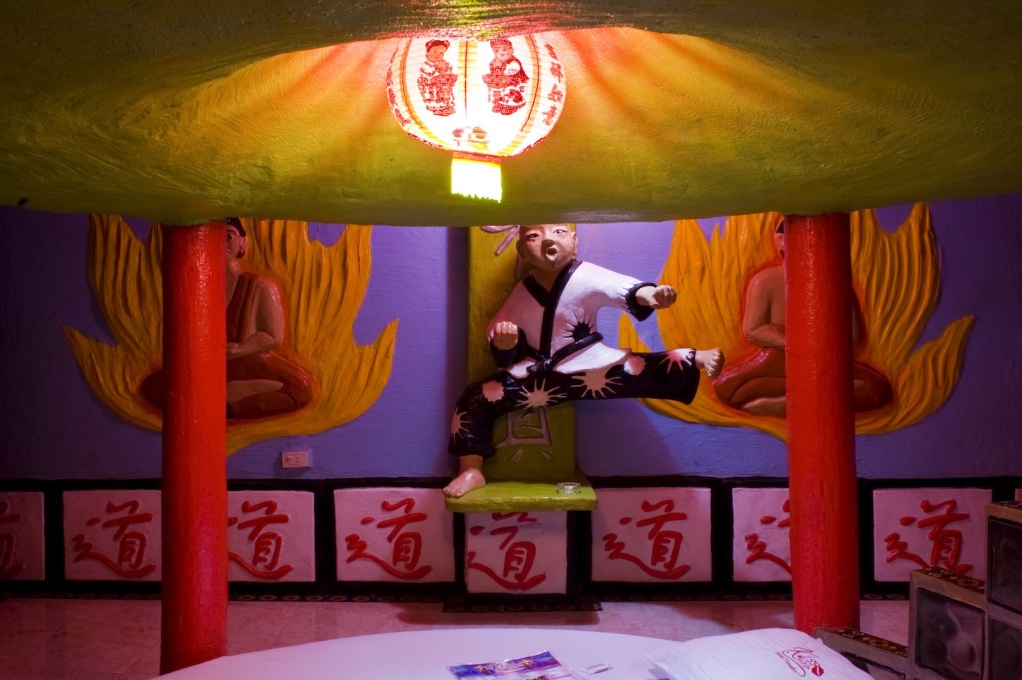 All the rooms at the Motel Kiss Me are themed, many as countries. Here: China.