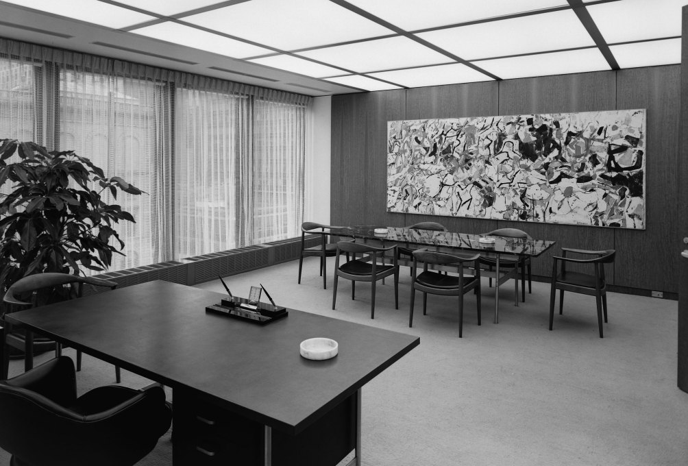 Philip Johnson interior, Seagram fifth-floor executive office. (Photo: Ezra Stoller, 1958; courtesy&nbsp;CCA, Montreal. Ezra Stoller &copy; Esto. Conrad Marca-Relli, St. Cyprian&rsquo;s Day &copy; Courtesy Archivio Marca-Relli, Parma)